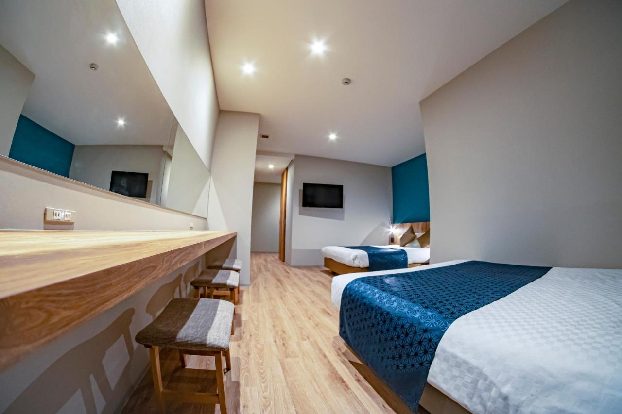 Hotel S-Presso East Osaka Bagian luar foto